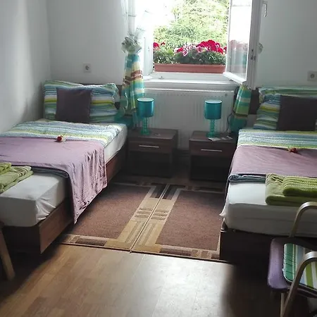 Hotel-pension Alte Schule Hotel 2*