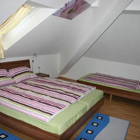 Hotel-pension Alte Schule Hotel 2*