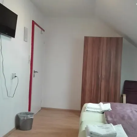 Alte Schule Hotel 2*